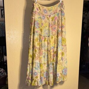 EUC CYNTHIA STEFFE Floral multi tiered ruffle layers double layered fabric maxi